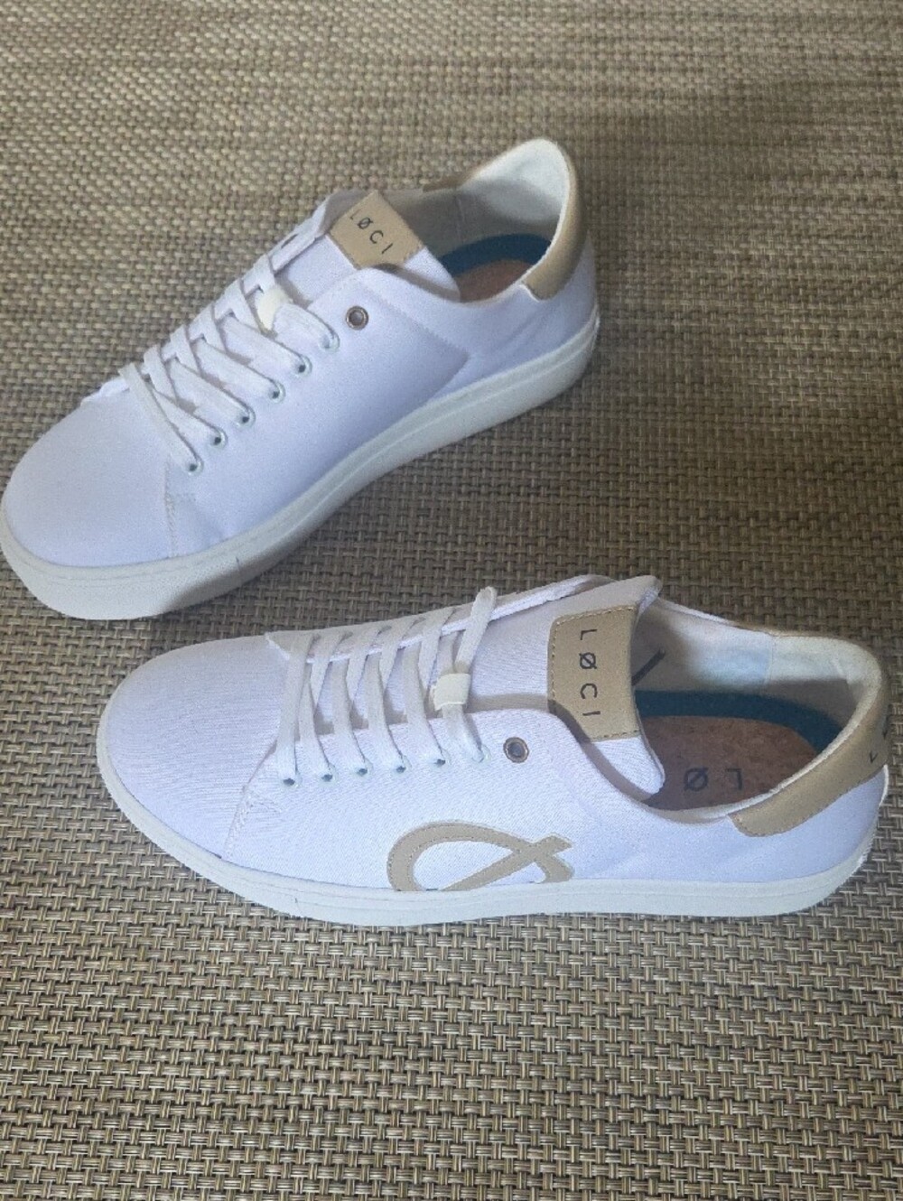LOQ White Canvas Low-Top Sneakers with Gold Trim - Picture 3 of 11